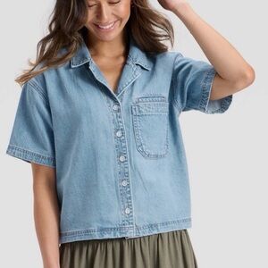 Universal Thread Denim Blue Button-Down Shirt
